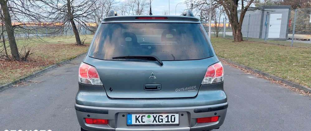 Mitsubishi Outlander cena 13999 przebieg: 206000, rok produkcji 2003 z Wrocław małe 466